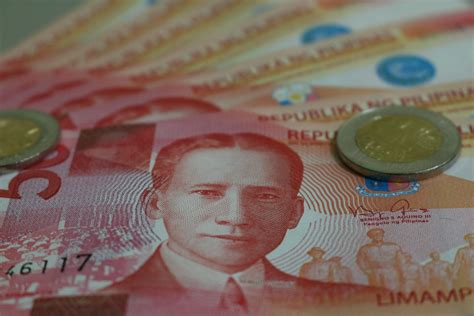 240 billion dollars in philippine peso